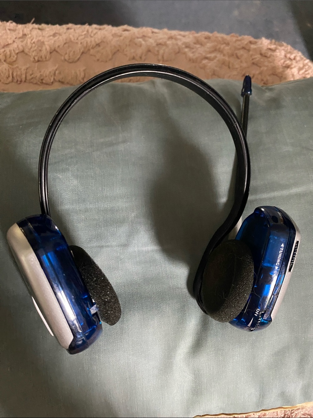 AM/FM Sport Neckband Radio